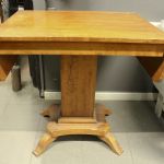 879 4162 PEDESTAL TABLE